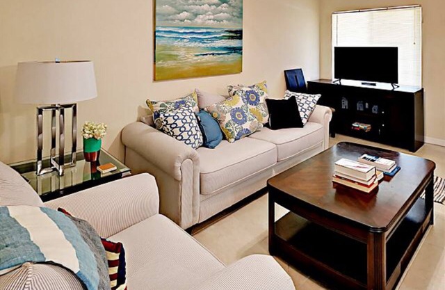 Newly Remodeled Contemporary 1 Bedroom Condo