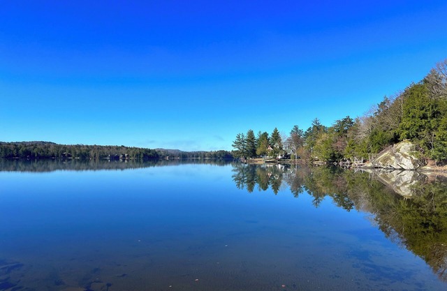Newly remodeled-Lakefront cabin on 4th Lake w/dock & kayaks. Trail 5 Access