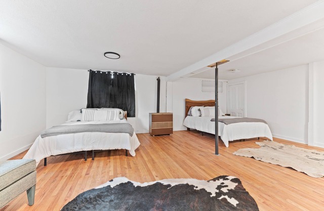 Newly remodeled property near the creek and downtown!