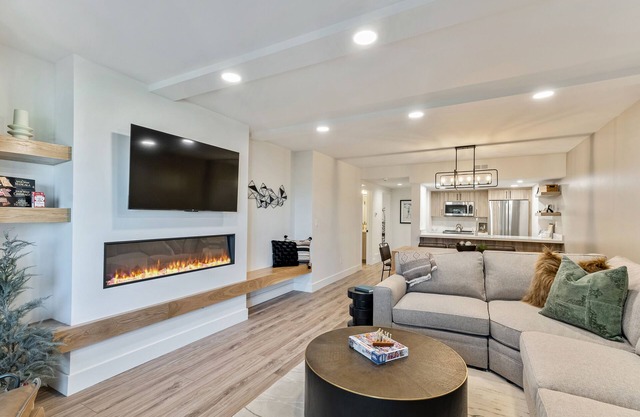 Newly Remodeled with new furnishings at the base of Park City Mountain Resort.