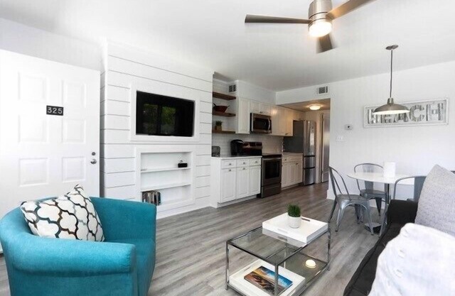 Newly renovated 1 bedroom 1 bath Condo!
