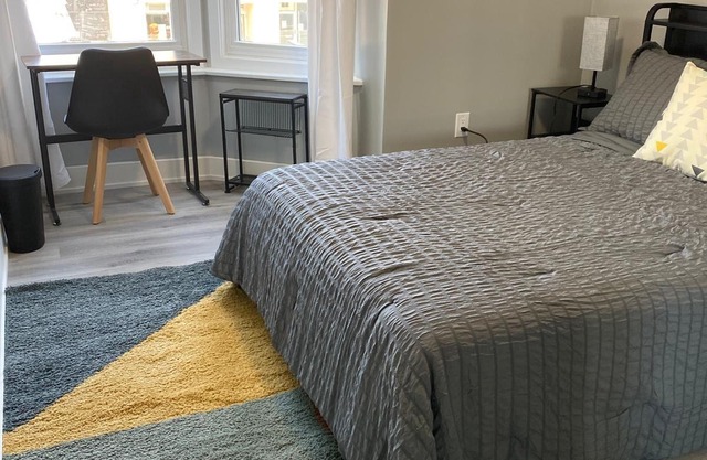Newly Renovated 2-Bedroom Oasis