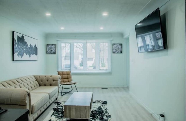 Newly renovated 3 Bedroom Home in East Windsor