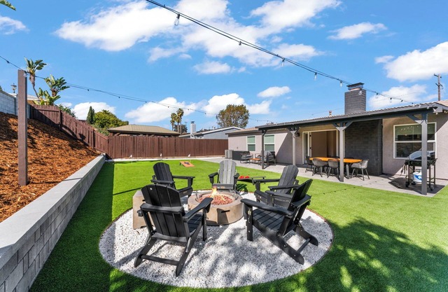 Newly Renovated 4BR w/Golf, Game Room, Fire Pit