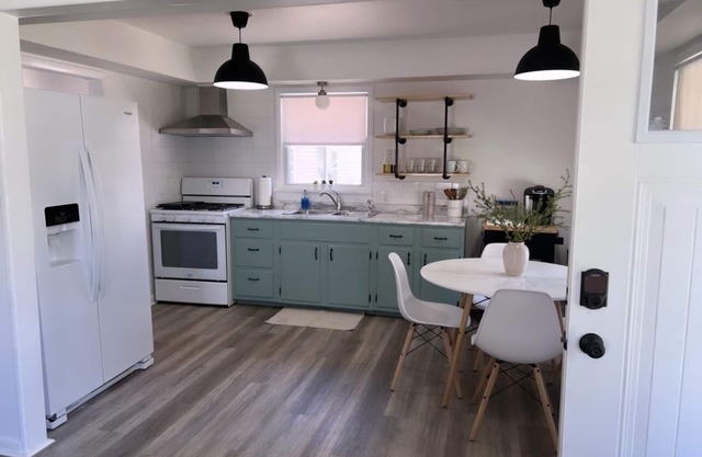 Newly renovated home by Cedar Point