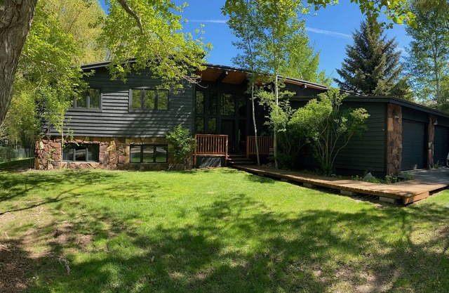 Newly Renovated Home in Ideal Walk to Town Location