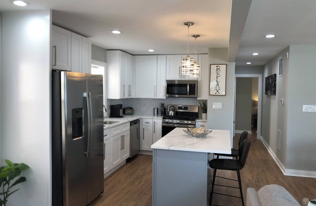 Newly renovated modern retreat just blocks from I-94