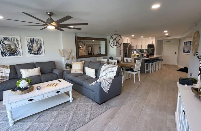 NEWLY RENOVATED Oceanside Oasis at Kawama Tower