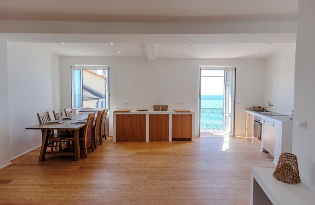 Newly Renovated Ocean View Flat