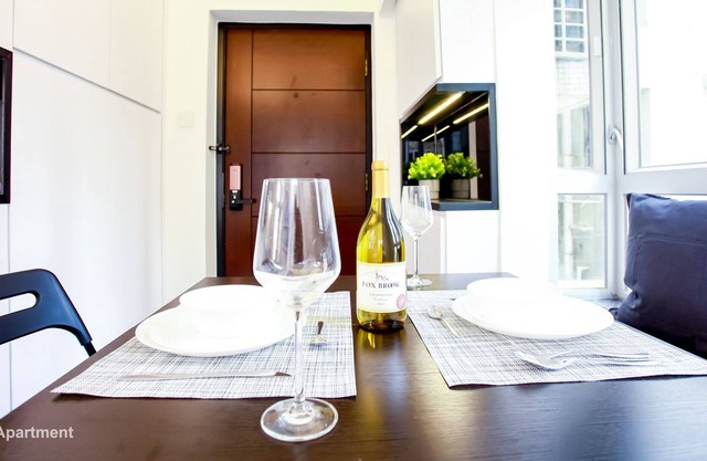 Newly renovated Studio Flat!! Near Quarry Bay MTR