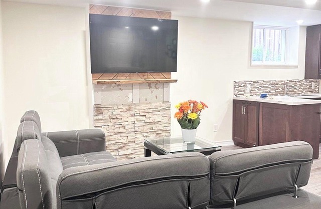 Newly renovated Stunning comfy legal Basement apartment in Fergus Elora