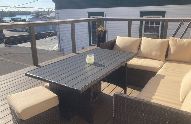 Newly renovated downtown vacation rental.location, location, location!
