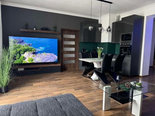 NewPlace Luxury Apartment