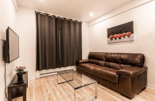 Nice 1 bedroom apartment Montreal on Rachel