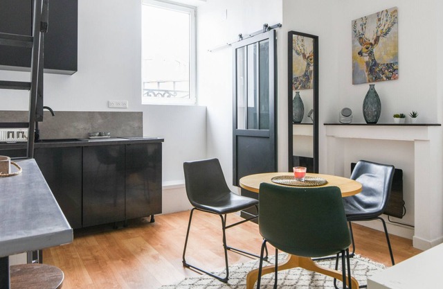 Nice and modern duplex at the foot of the metro in Lille Fives - Welkeys