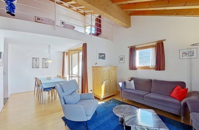 Nice and quiet 4-room apartment spread over two floors, under the roof, with vie