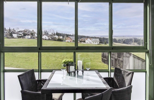 Nice apartment for 3 guests with WIFI, pool, TV, balcony, pets allowed, panoramic view and parking