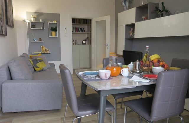 Nice apartment for 4 guests with A/C, WIFI, TV, balcony and parking