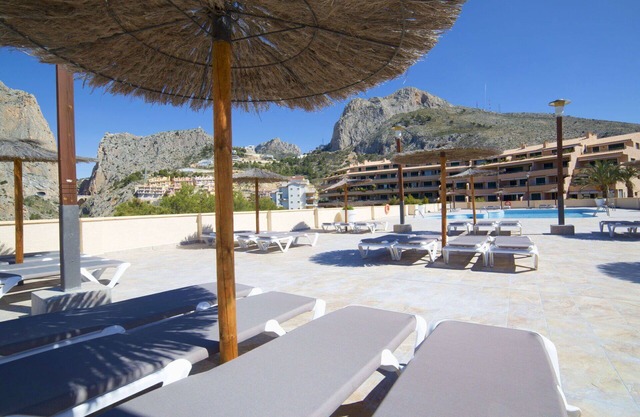 Nice apartment for 4 guests with pool, WIFI, A/C, TV, terrace and parking