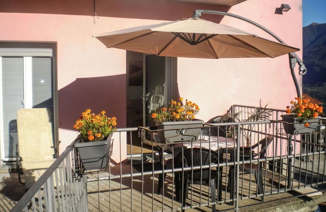 Nice apartment for 4 people with WIFI, TV, terrace, pets allowed and parking