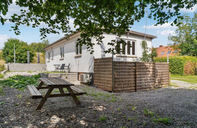 Nice apartment in Samsø with WiFi