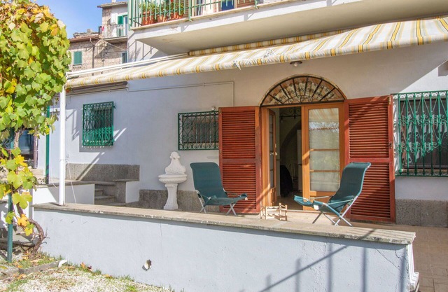 Nice apartment for 4 guests with WIFI, TV and parking