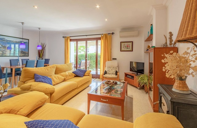 Nice apartment with private garden, near the sea