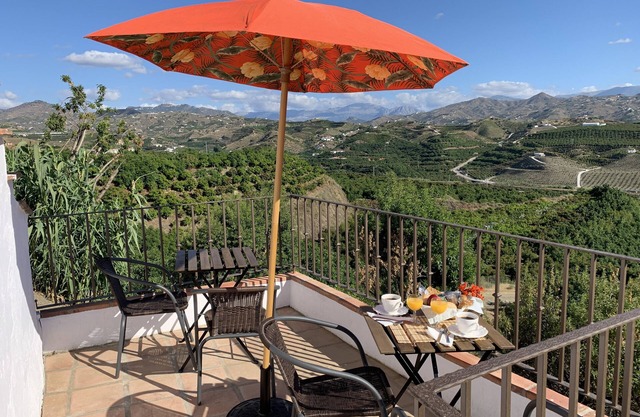 Nice holidays in a finca with pool close to the beach