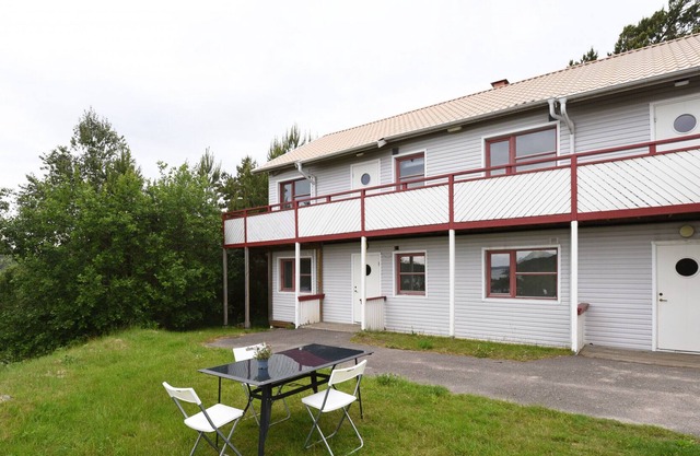 Nice holiday accommodation on Tjörn, by Almön