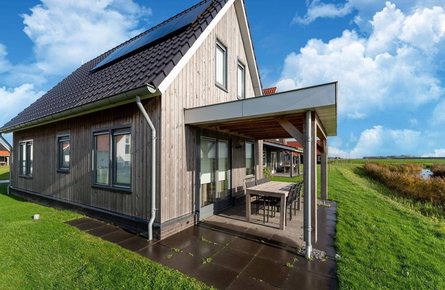 Nice holiday home in Scherpenisse with terrace