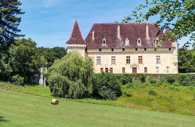 Nice home in St Martin des Combes