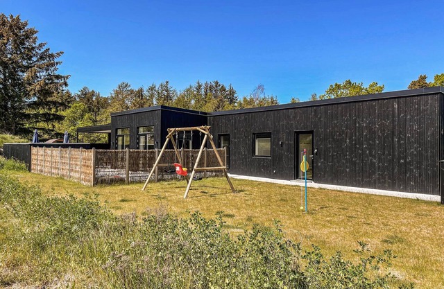 Nice home in Blokhus with sauna