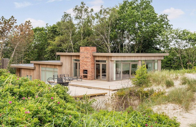 Nice home in Børkop with house sea view