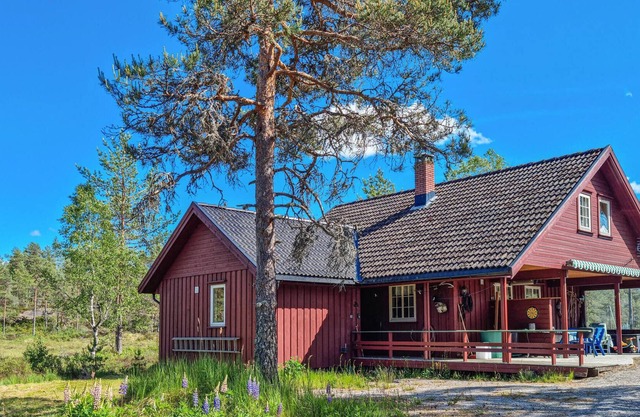 Nice Home in Hornnes With Wifi and 5 Bedrooms