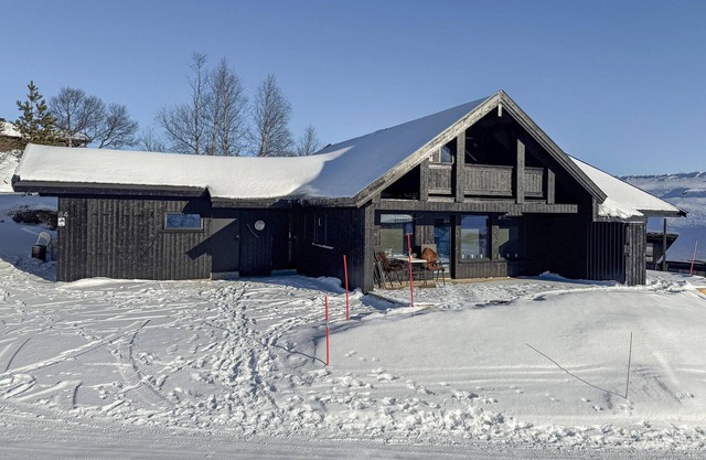 Nice home in Hovden with sauna