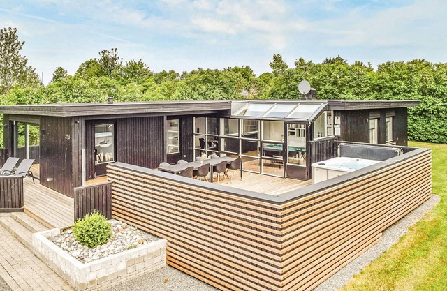 Nice home in Juelsminde with sauna