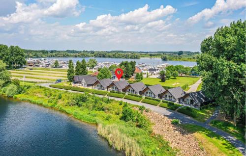 Nice Home In Kerkdriel With Wifi