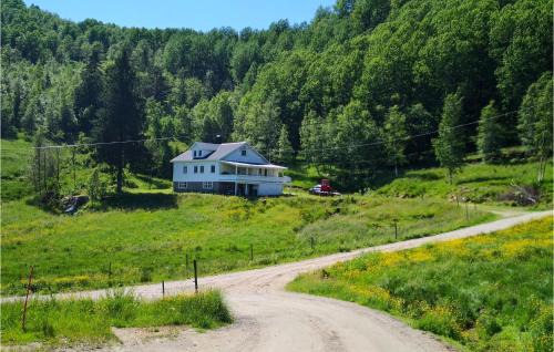 Nice Home In Kvinesdal