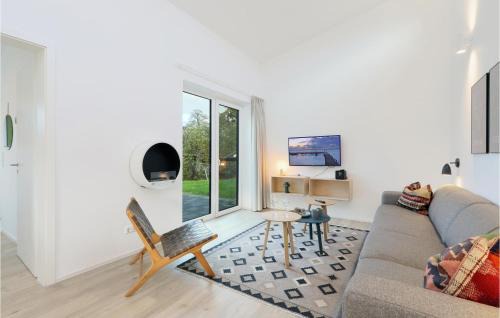 Nice Home In Lembruchdümmer See