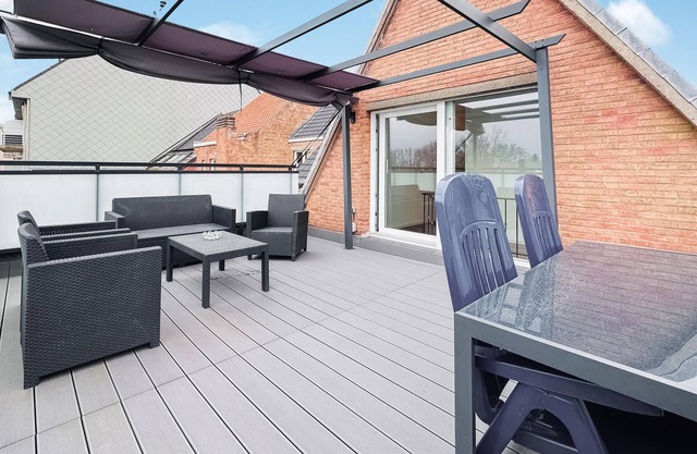 Nice home in Oostende with WiFi