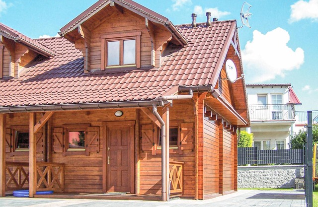 Nice home in Sianozety with kitchenette