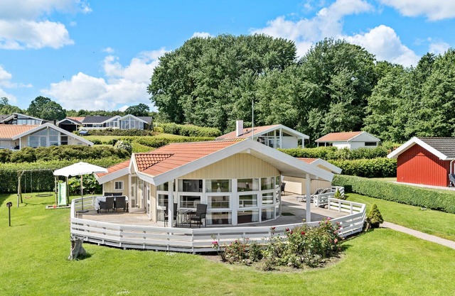 Nice home in Sjølund with sauna