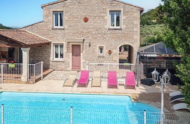 Nice home in St Ambroix with WiFi