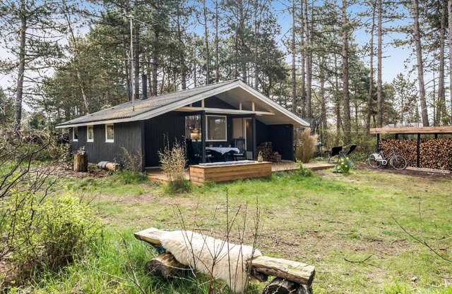 Nice Home In Store Fuglede With Wifi
