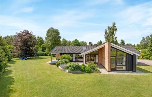 Nice Home In Væggerløse With Sauna