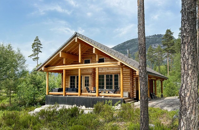 Nice home in Vrådal with sauna