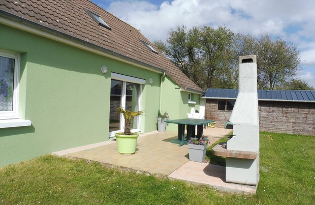Nice house in UTAH BEACH - 4 to 8 persons, fenced garden