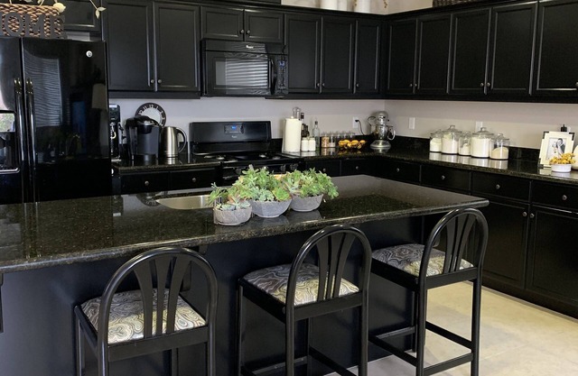 Nicely Appointed 2 bed 2 bath home in resort style community