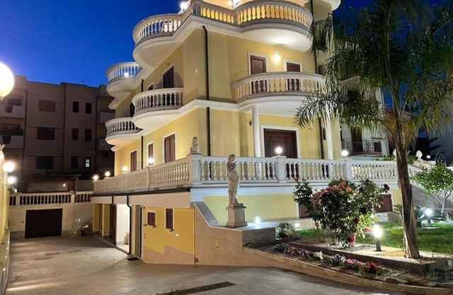 Nicole House
