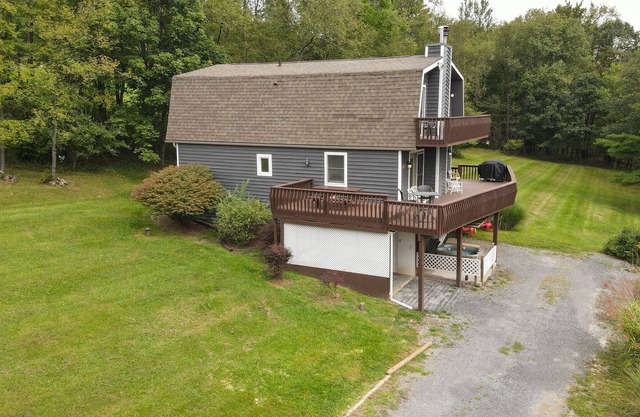 Nimba Cabin: Lake Access, Dogs Welcome, Hot Tub, Fire Pit, Pool Table!